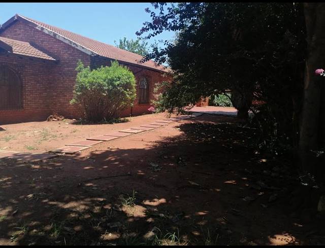 3 BEDROOM HOUSE FOR SALE IN THE ORCHARDS